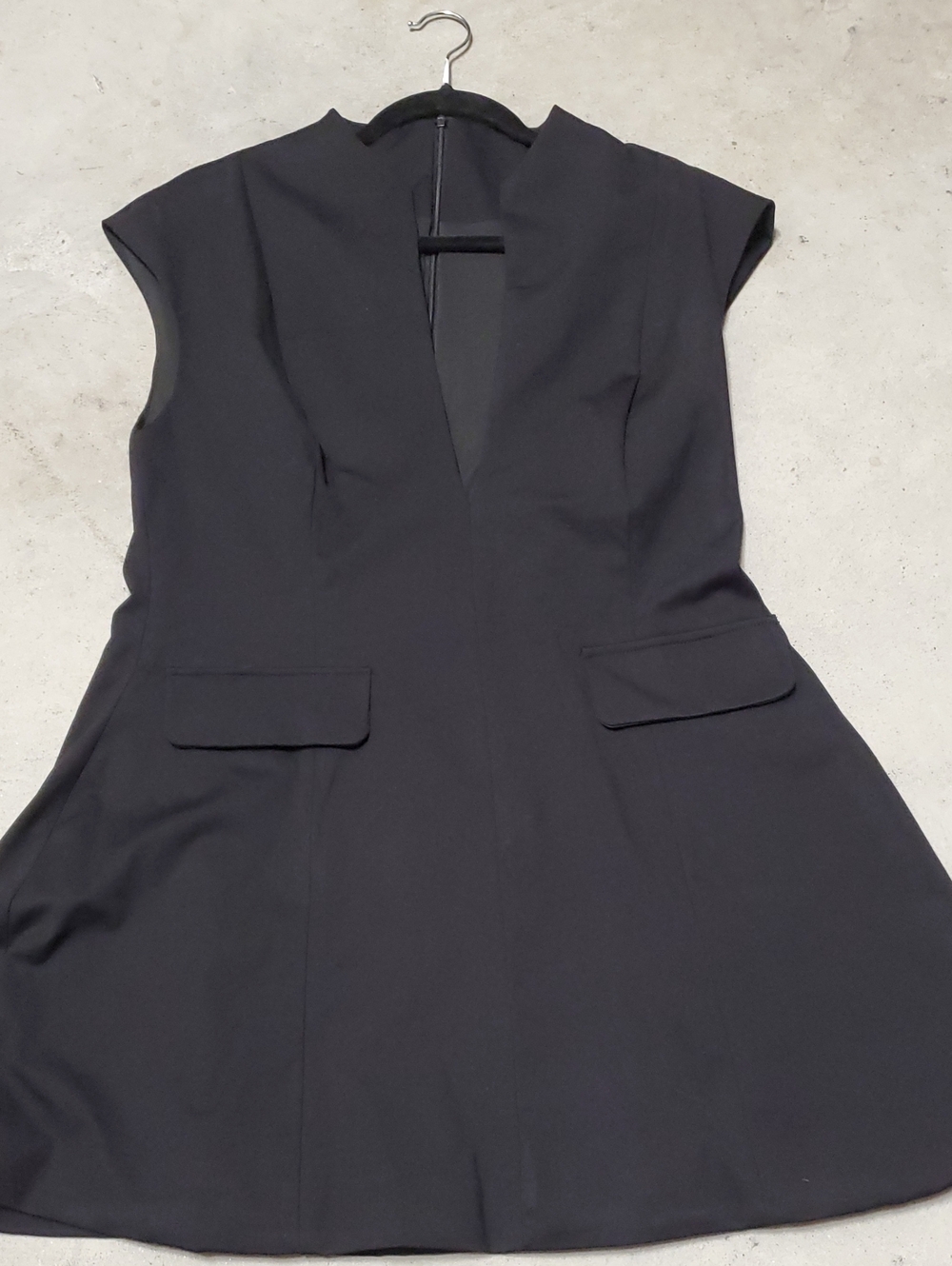 New Black Sleeveless V-Neck A-Line Dress
